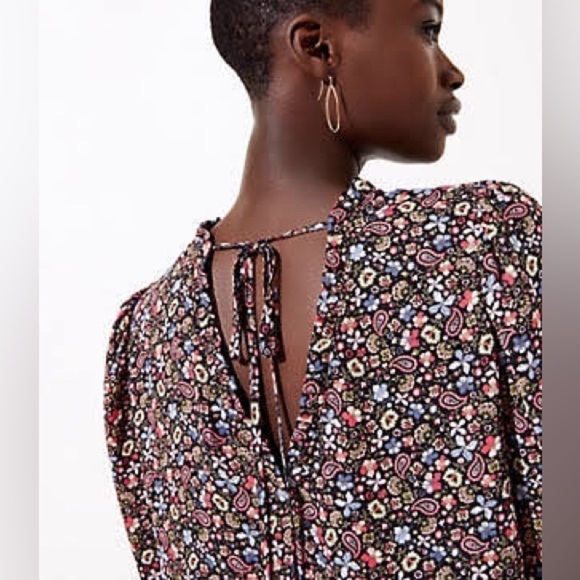 Loft Vine Floral Black Pink Ruffle Collar Tie Back Flowy Blouse sz Small - Picture 2 of 9